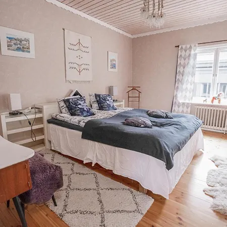 Apartamento Iso Ja Viihtyisae Asunto Pietarsaaressa Jakobstad