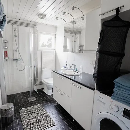 Iso Ja Viihtyisae Asunto Pietarsaaressa Apartamento